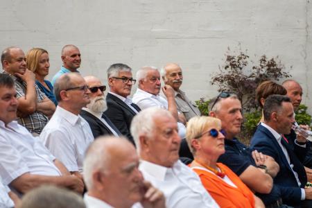 OBČINSKO PRIZNANJE ZA DVA DIRIGENTA, HIŠNIKA, MEDICINSKO SESTRO, ZGODOVINARJA IN PEVSKI ZBOR 18